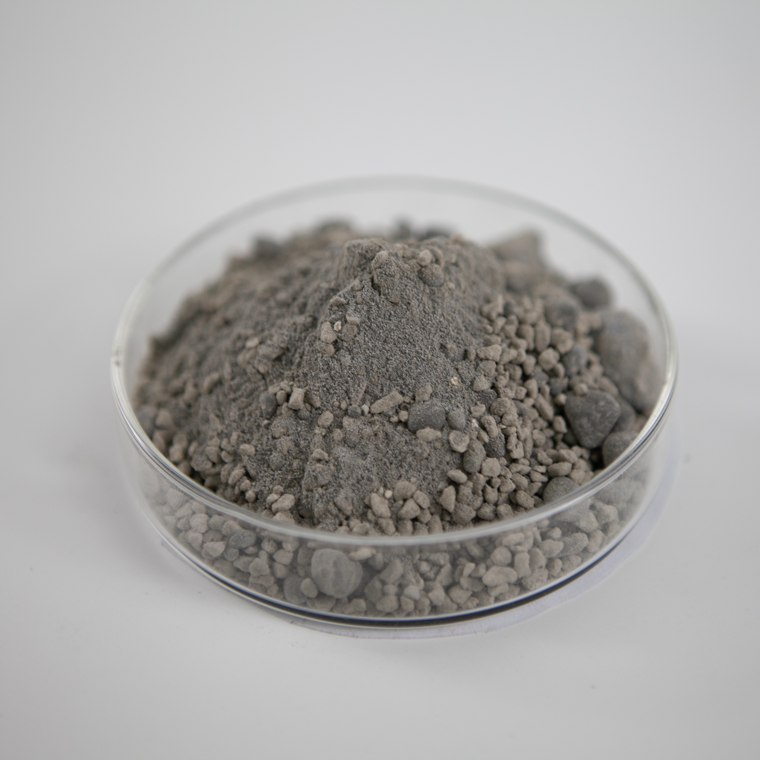輕質(zhì)澆注料藍(lán)晶石含量的制樣試驗